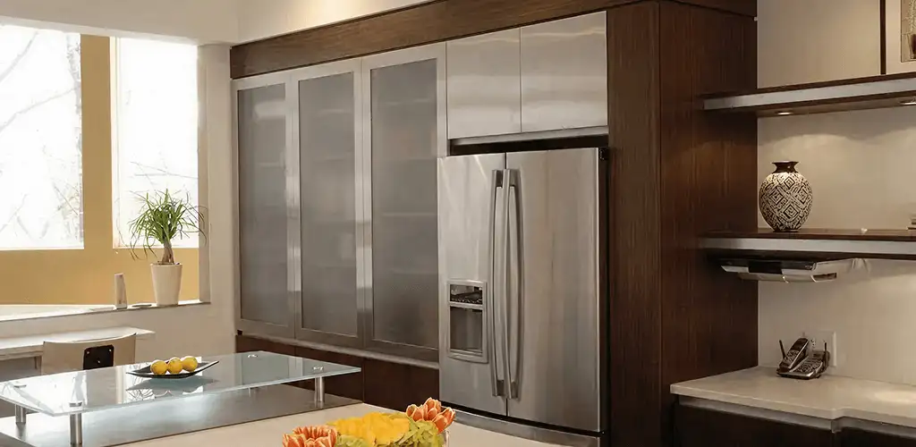 Cabinet door replacement and modern kitchen cabinet upgrade in Savannah, GA